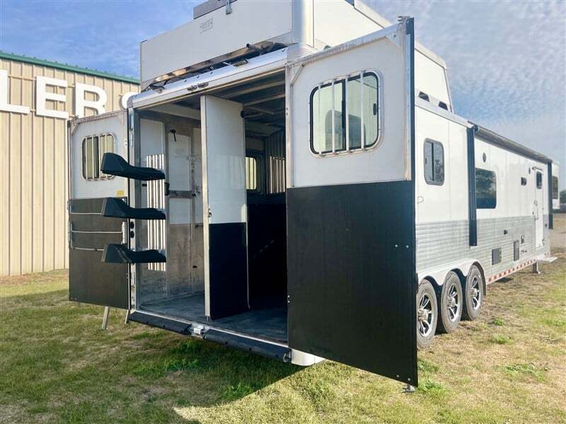 Used 2019 Sundowner Trailers 8018 GRS Horizon 3H w/ 18'SW LQ & 6' Slide - Image 8