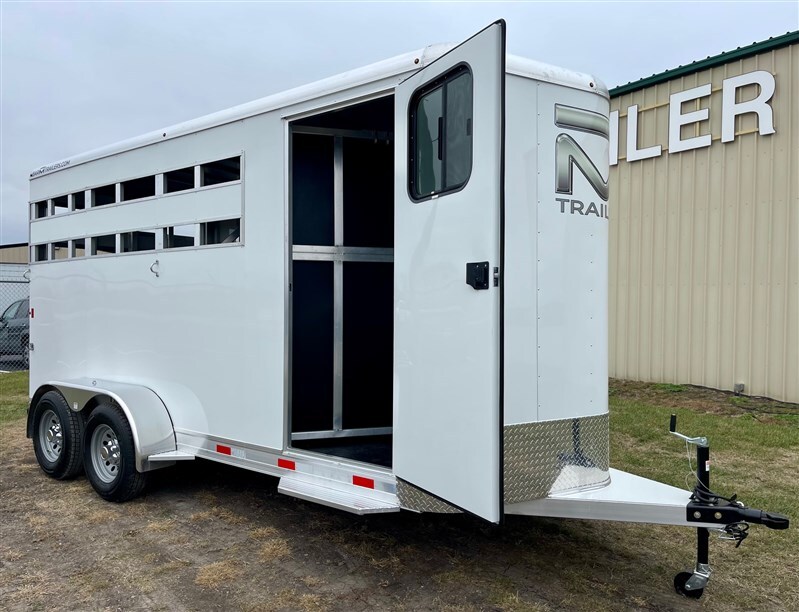 New Bumper Pull Horse Trailer - Image 5