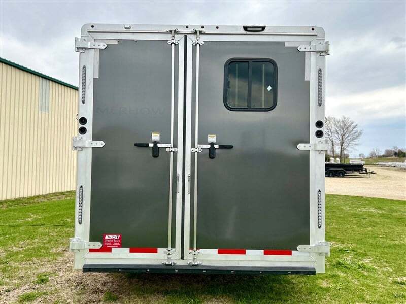 New 2025 Merhow 8312 RWSD Summit 3H w/ 12'SW Living Quarters - Image 27