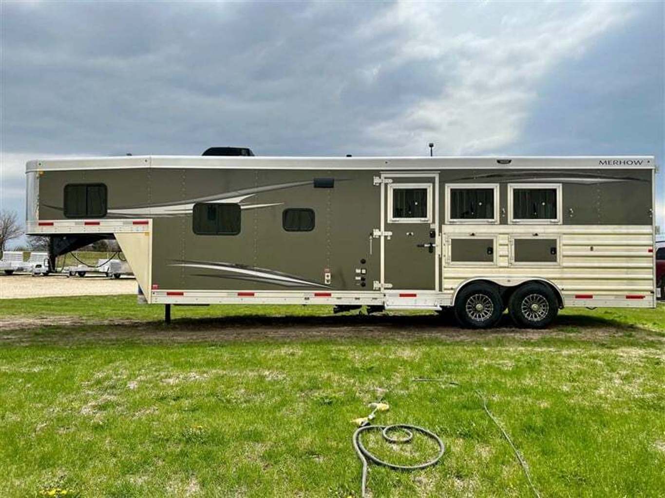 New 2025 Merhow 8312 RWSD Summit 3H w/ 12'SW Living Quarters - Image 3