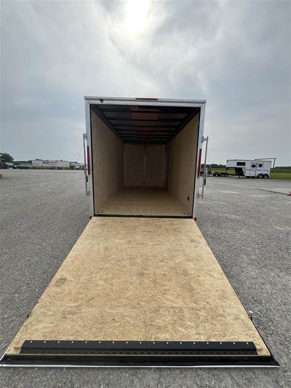2025 Look ST DLX 7 X 16' w/ Rear Ramp - Image 5